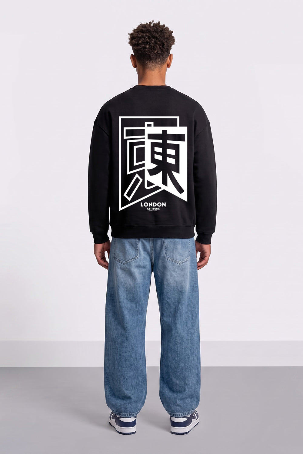Oversized Japanese Inspired Graphic Sweatshirt in Black