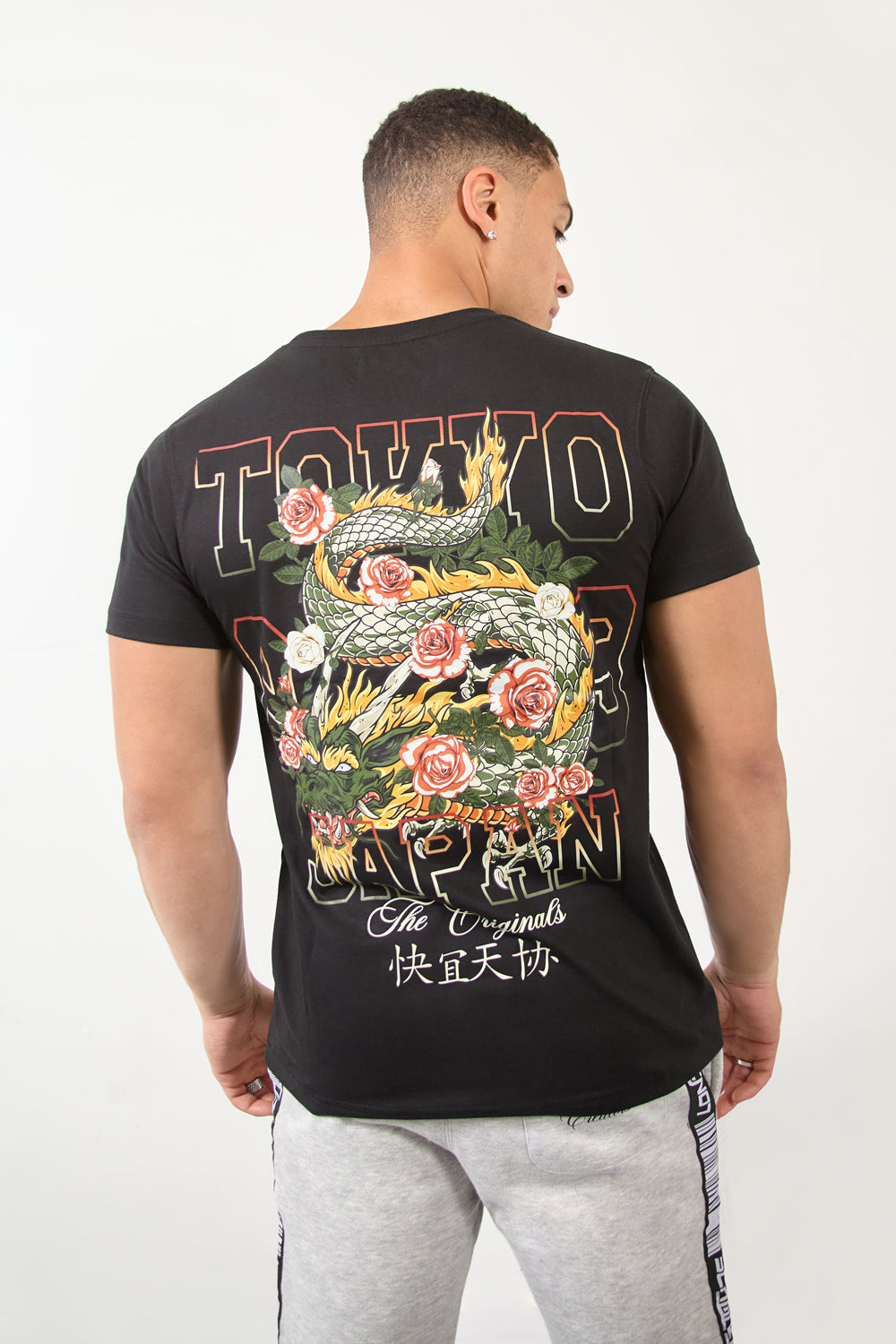 Black Crew Neck Dragon Graphic Regular Fit T-Shirt - London Attitude