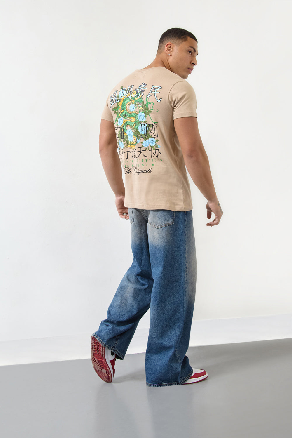 Dragon Graphic Regular Fit T-Shirt in Beige-Originals Edition - London Attitude