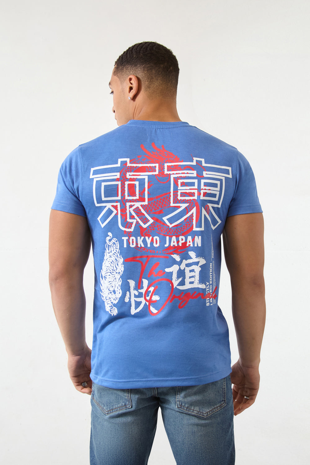 Tokyo Dragon Graphic Regular Fit T-Shirt in True Blue – Originals Edition - London Attitude