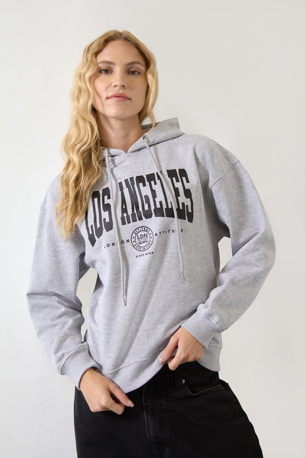 Women's Relaxed Fit "Los Angeles" Printed Hoodie Grey