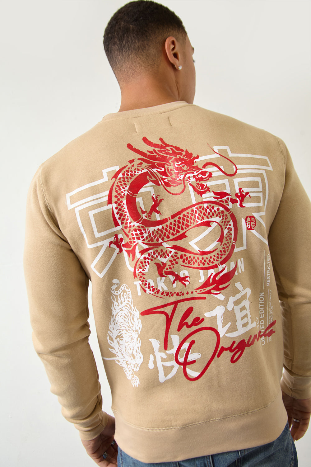 Tokyo Dragon Crewneck Regular Fit Sweatshirt in Sand – Originals Edition - London Attitude