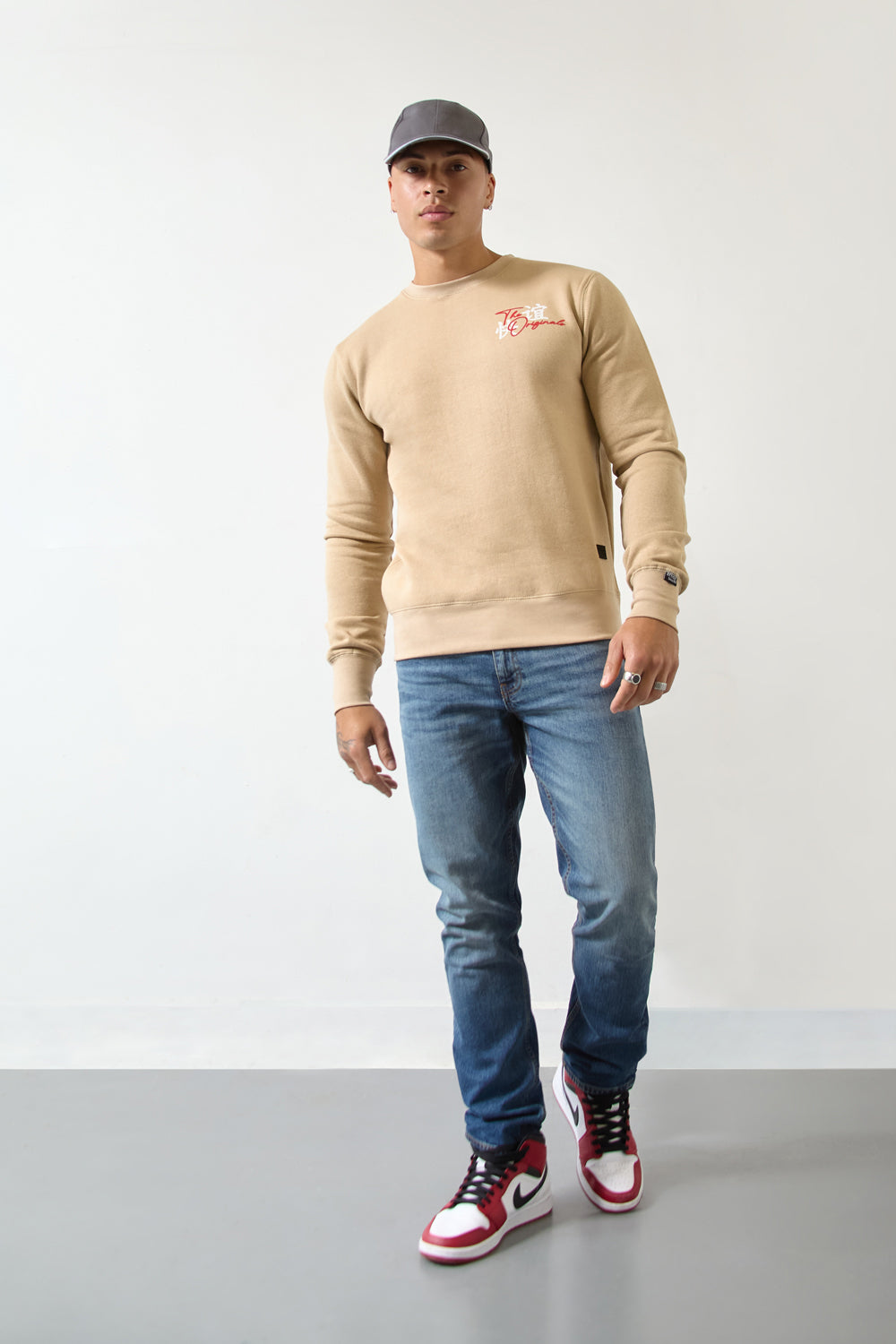 Tokyo Dragon Crewneck Regular Fit Sweatshirt in Sand – Originals Edition - London Attitude