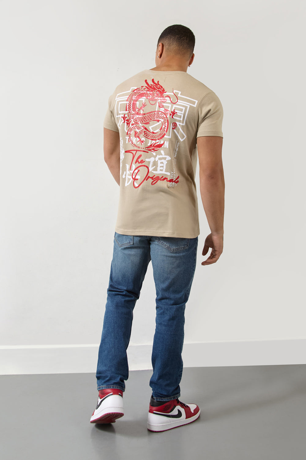 Tokyo Dragon Graphic Regular Fit T-Shirt in Beige –Originals Edition - London Attitude
