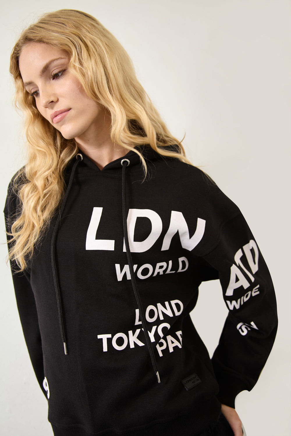 Women's Relaxed Fit Printed Hoodie Black - London Attitude