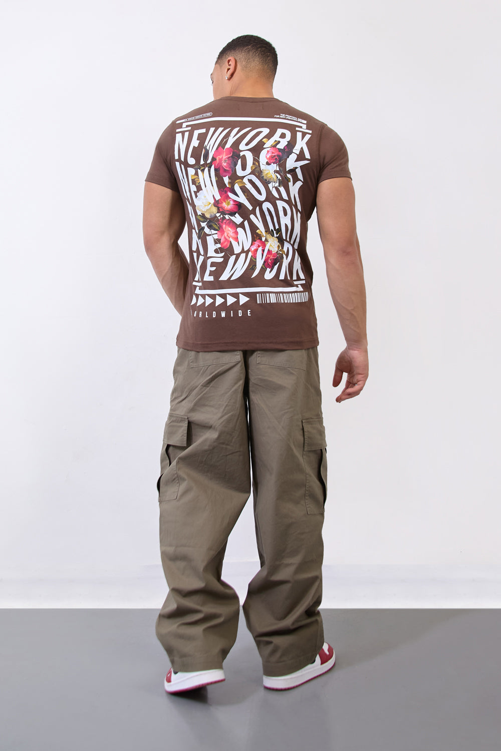 Brown “New York Worldwide” Floral T-Shirt - London Attitude