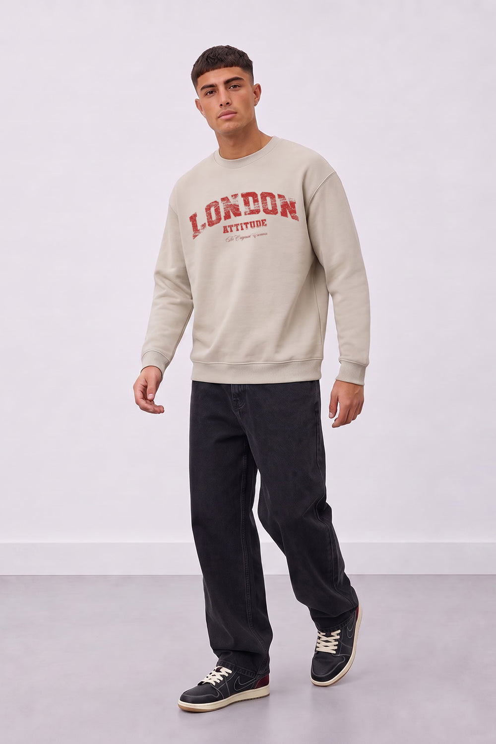 Relaxed Fit Collegiate Graphic Sweatshirt in Red