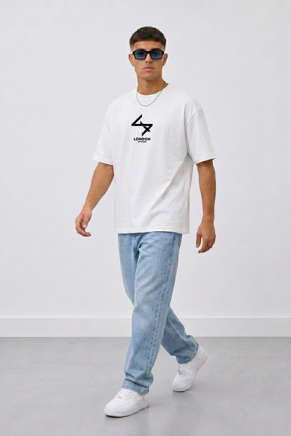 Tokyo Japanese Graphic Premium Oversized Heavyweight T-Shirt in White