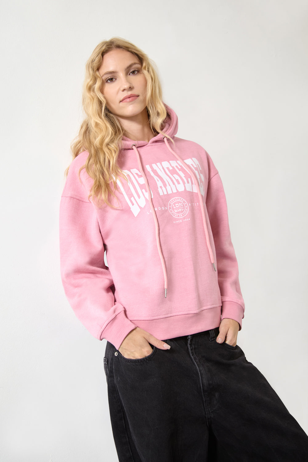 Women's Relaxed Fit "Los Angeles" Printed Hoodie Pink - London Attitude