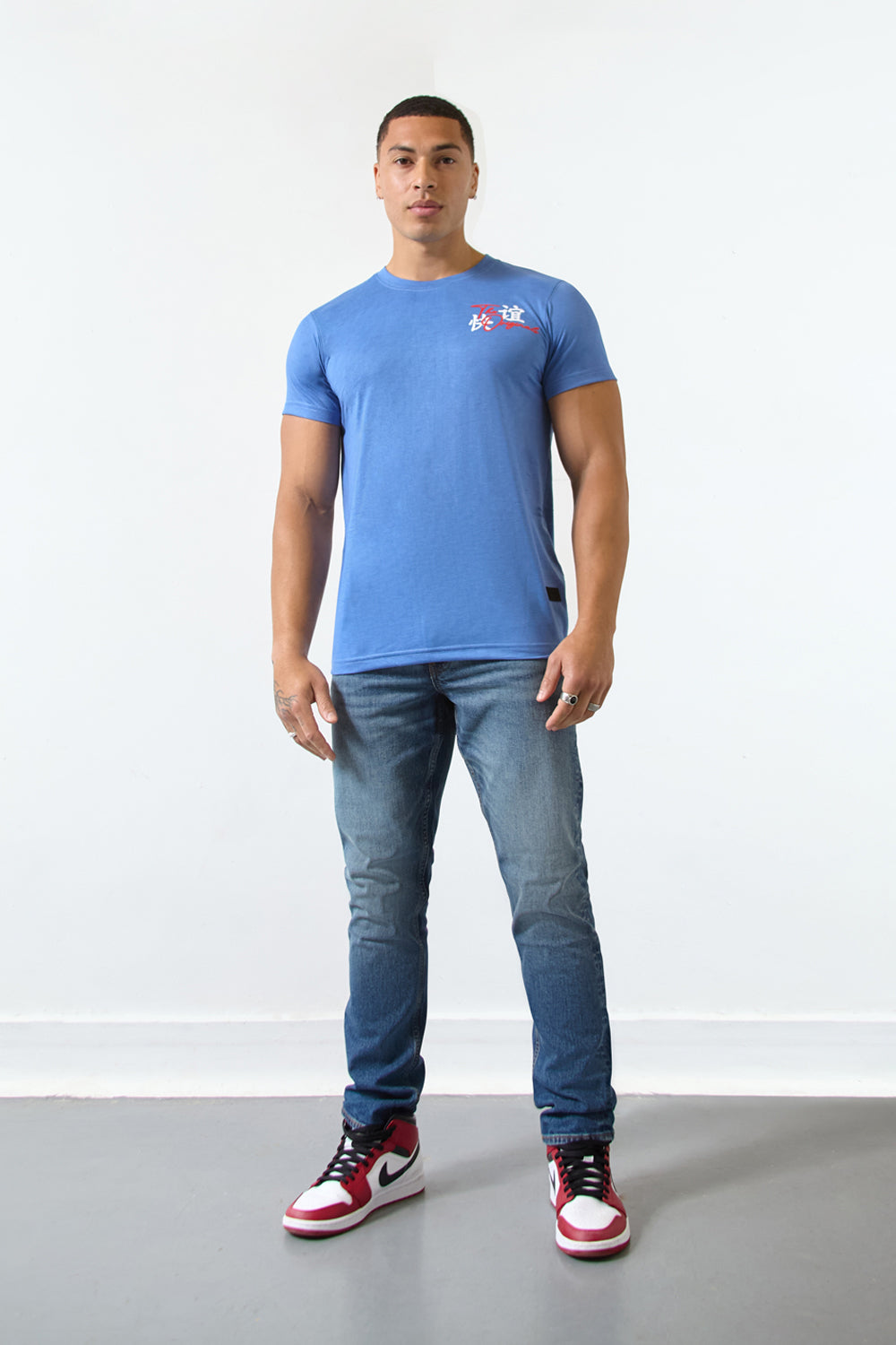 Tokyo Dragon Graphic Regular Fit T-Shirt in True Blue – Originals Edition - London Attitude