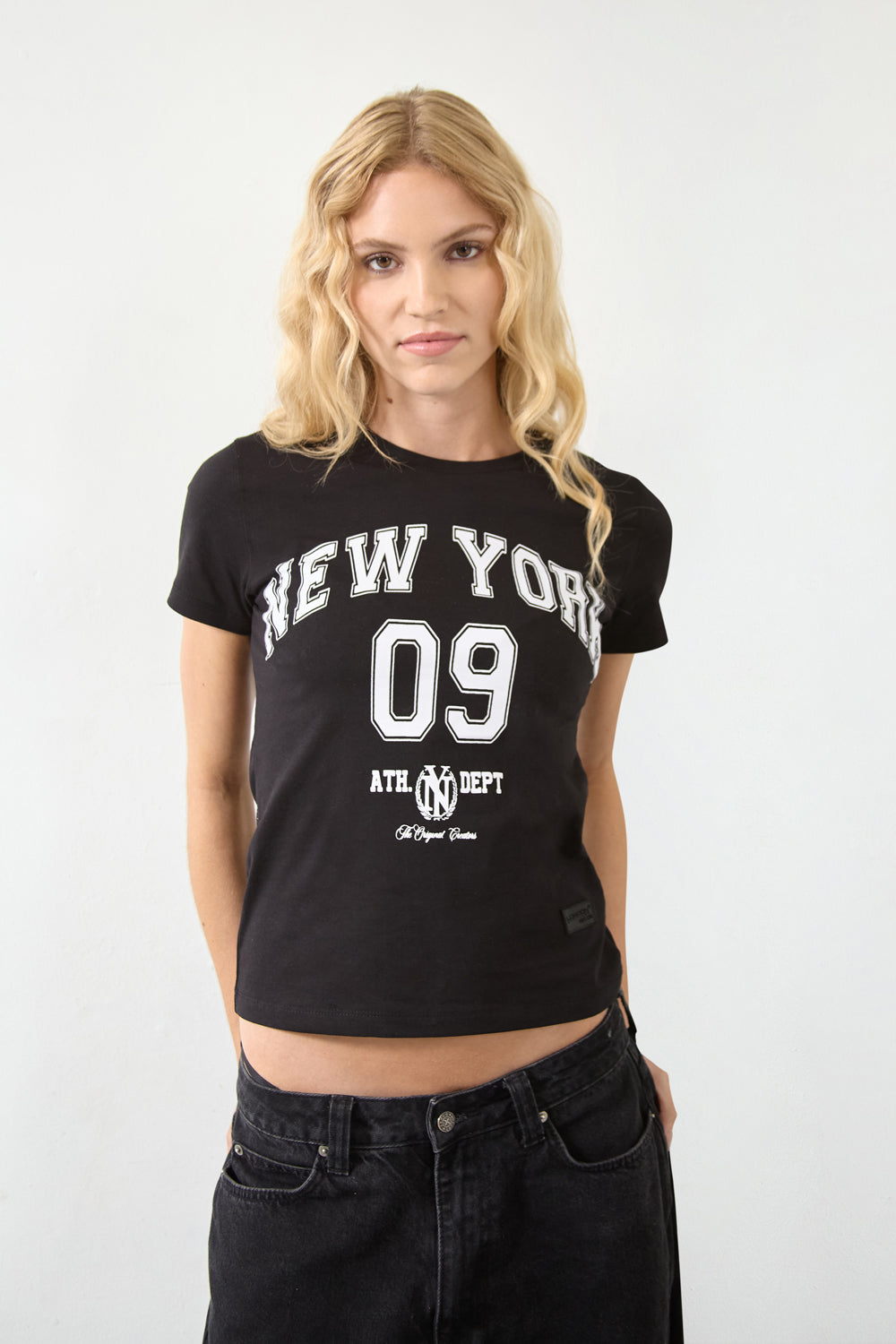 Women’s Black New York 09 Graphic T-Shirt