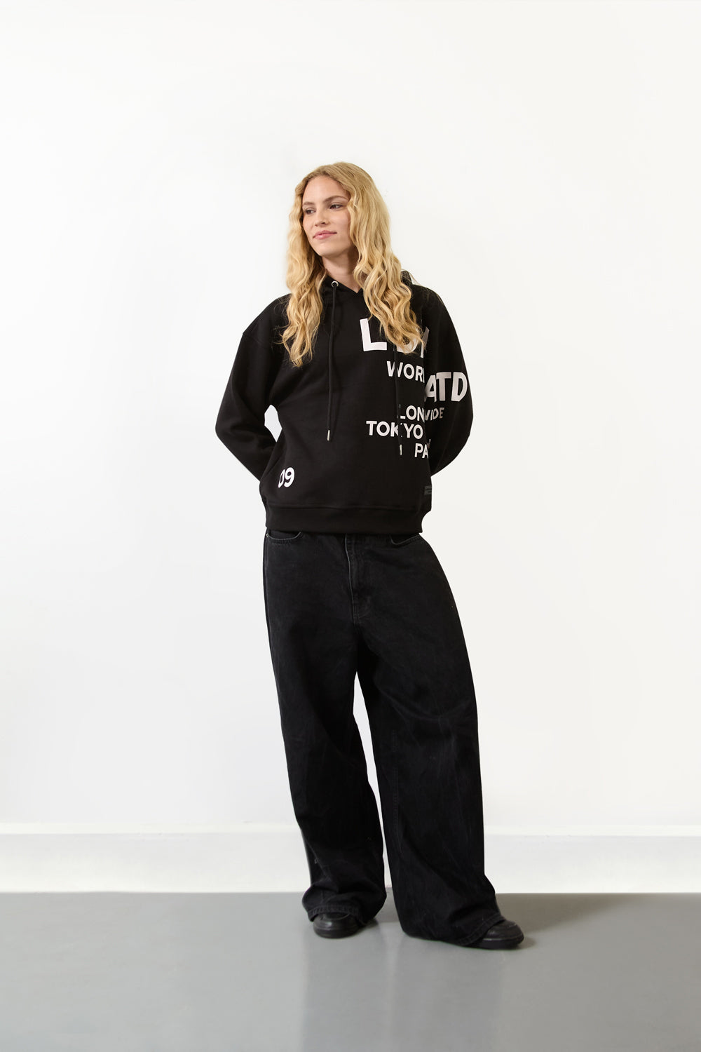Women's Relaxed Fit Printed Hoodie Black - London Attitude