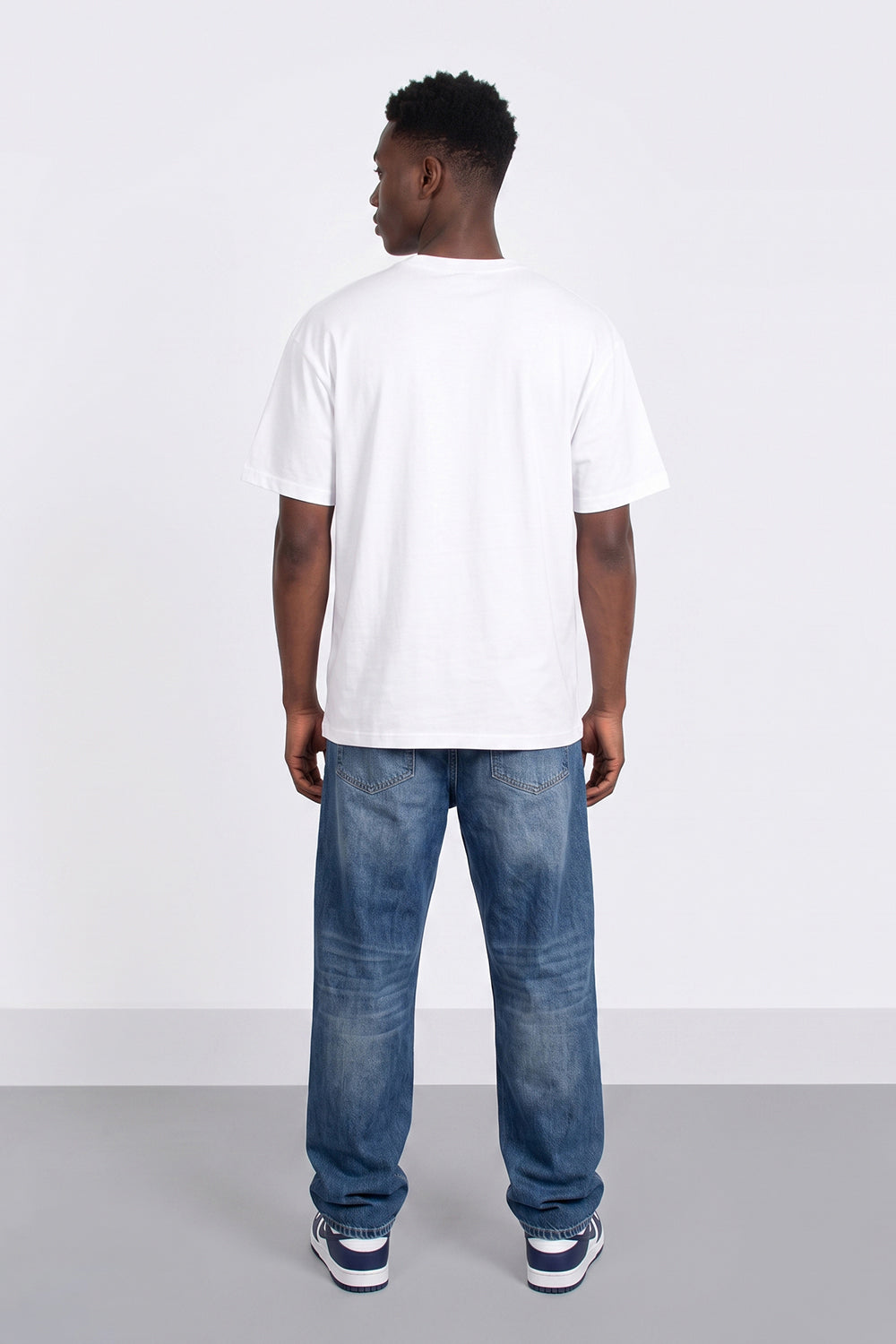 Worldwide Eagle Oversized Heavyweight Graphic T-Shirt in White